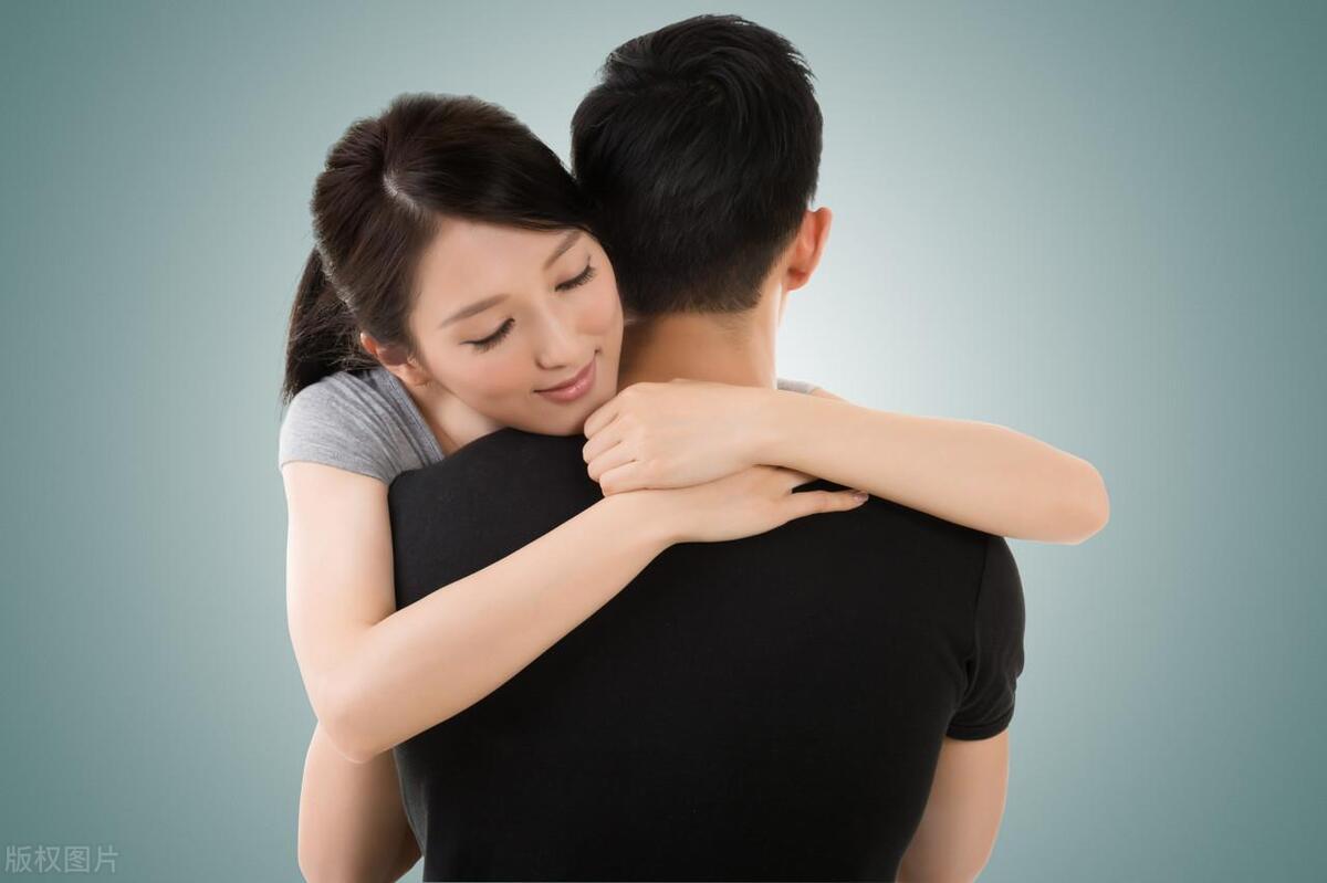 一屋二人三餐四季下一句是什么,一屋二人三餐四季陪你共度余生