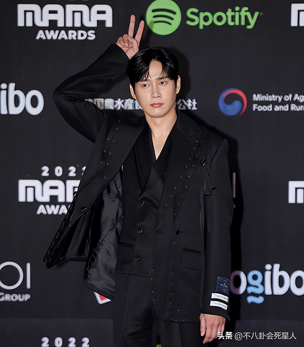 中韩红毯合集,中韩戛纳红毯对比