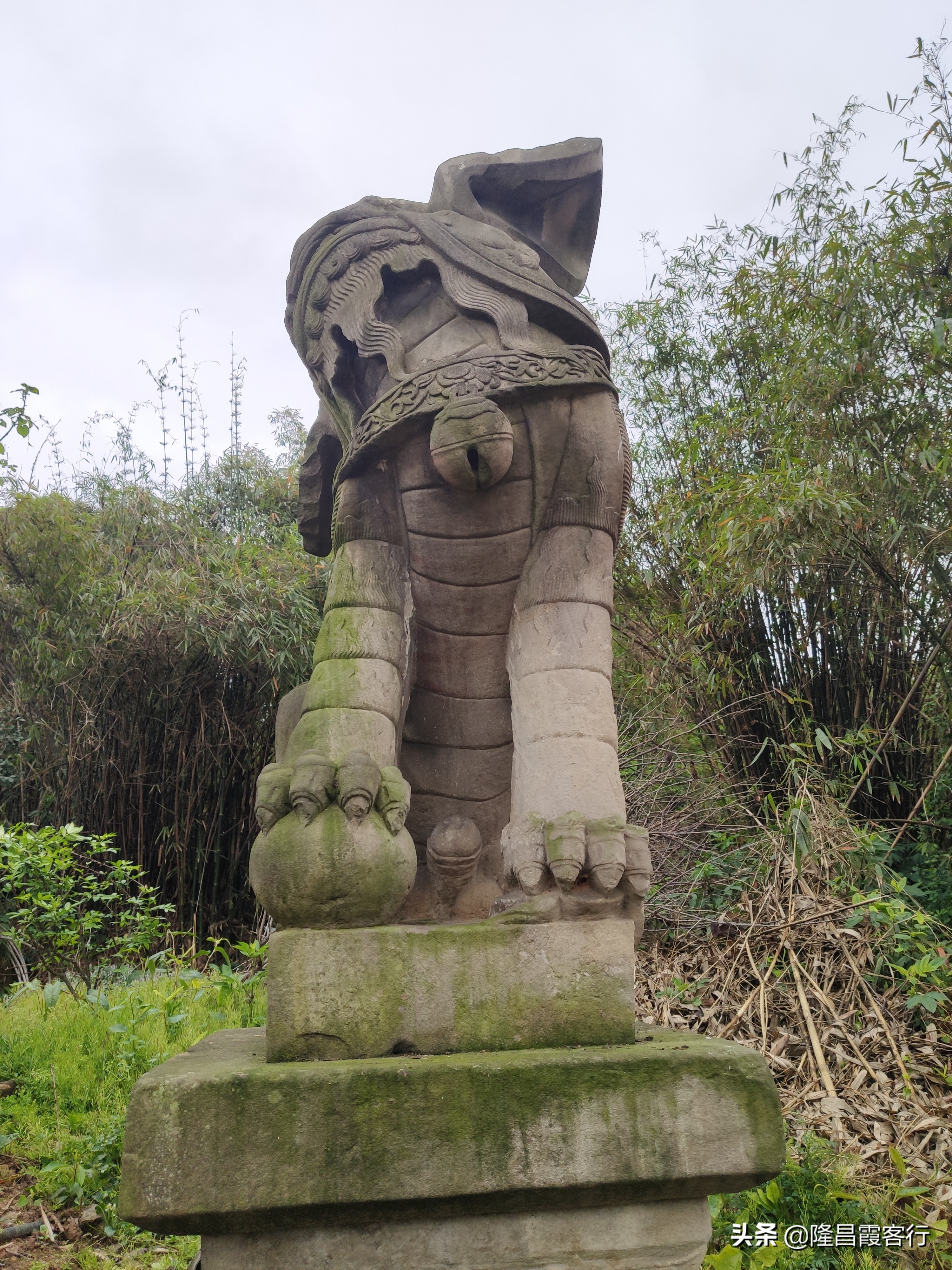 隆昌石燕桥古墓,隆昌石燕桥石狮子