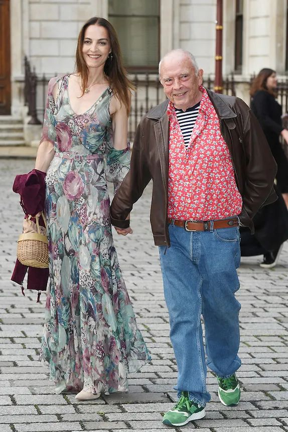 那位曾靓绝时尚圈、串起欧洲上流社会的超模为何落魄至此……