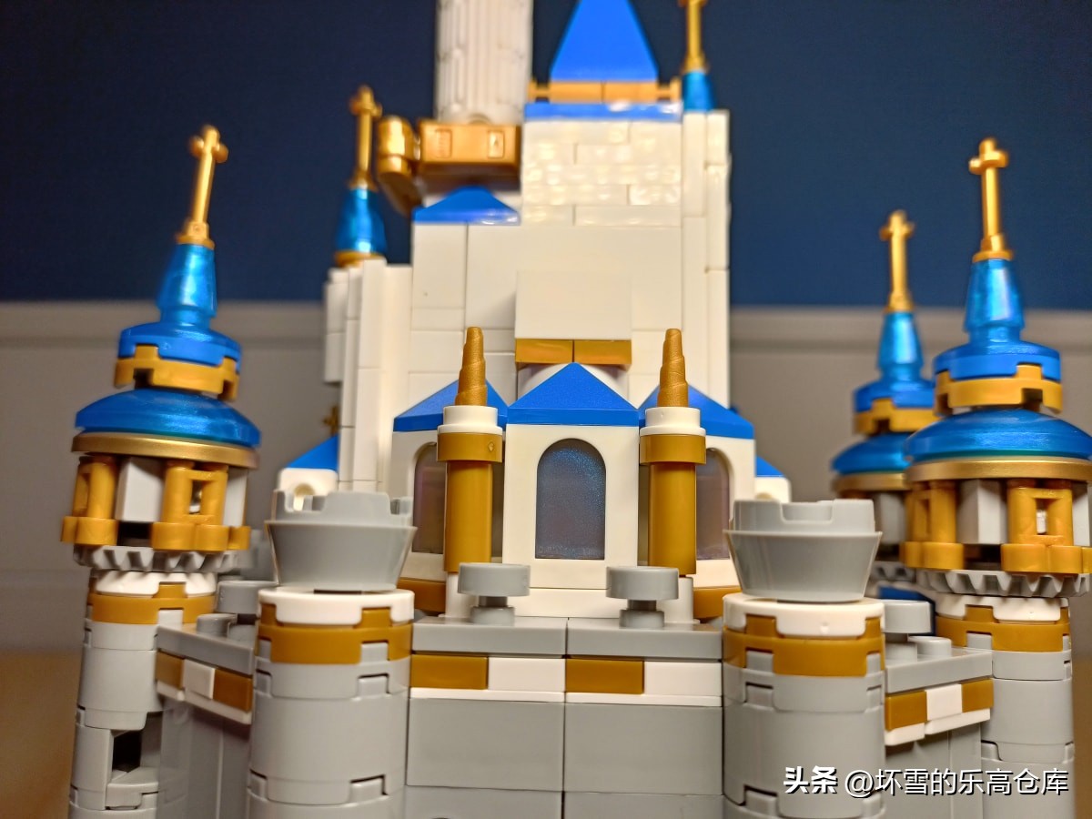 乐高新迪士尼城堡开箱,乐高新老两款迪士尼城堡组合