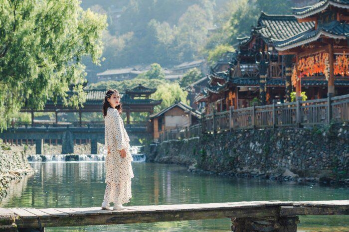 西江千户苗寨去玩一次大概多少钱,跟团去贵州5天要多少钱