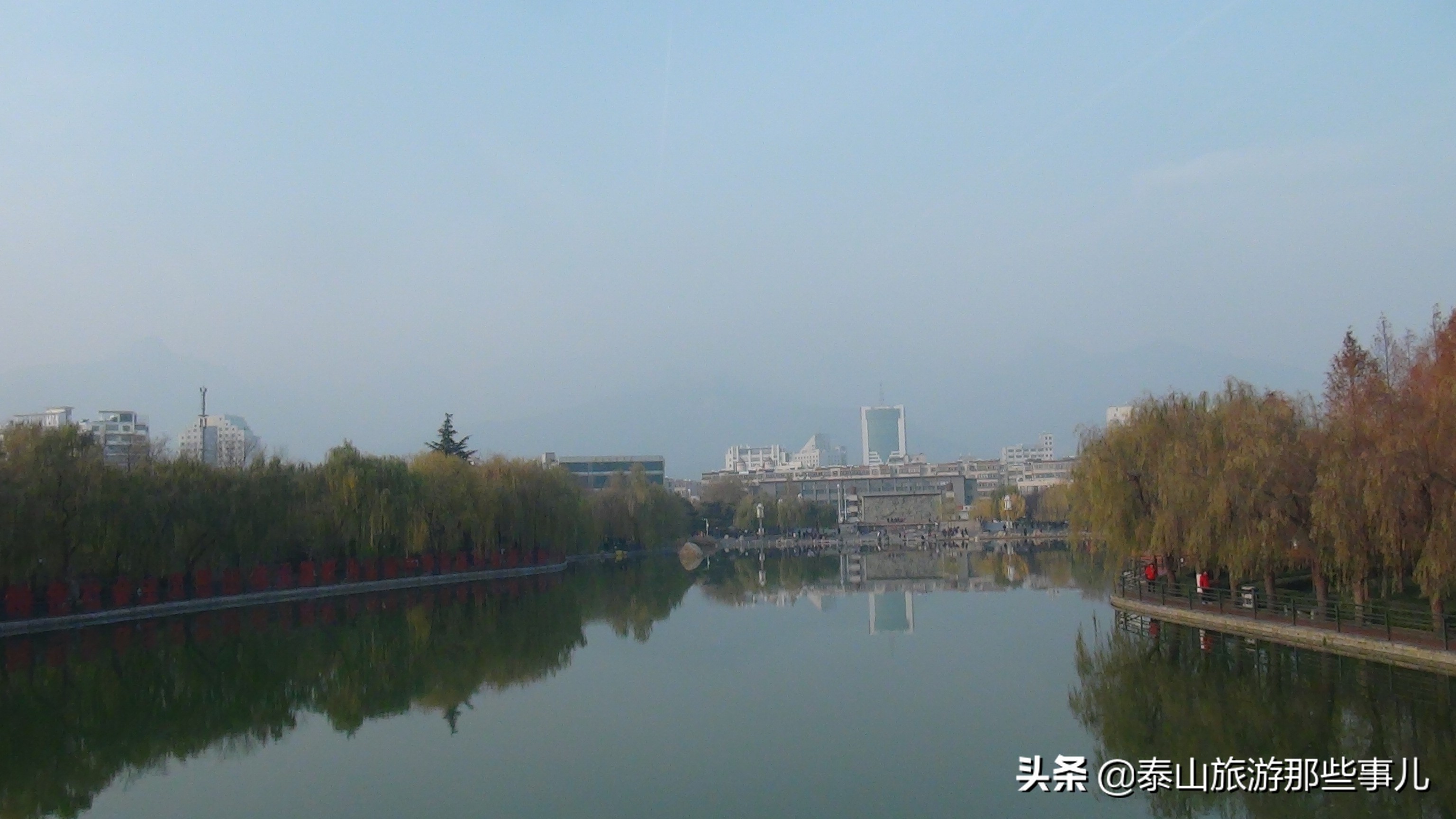 它是“*安泰**第一街”，记载了当地300年商贸史，如今更是火火火