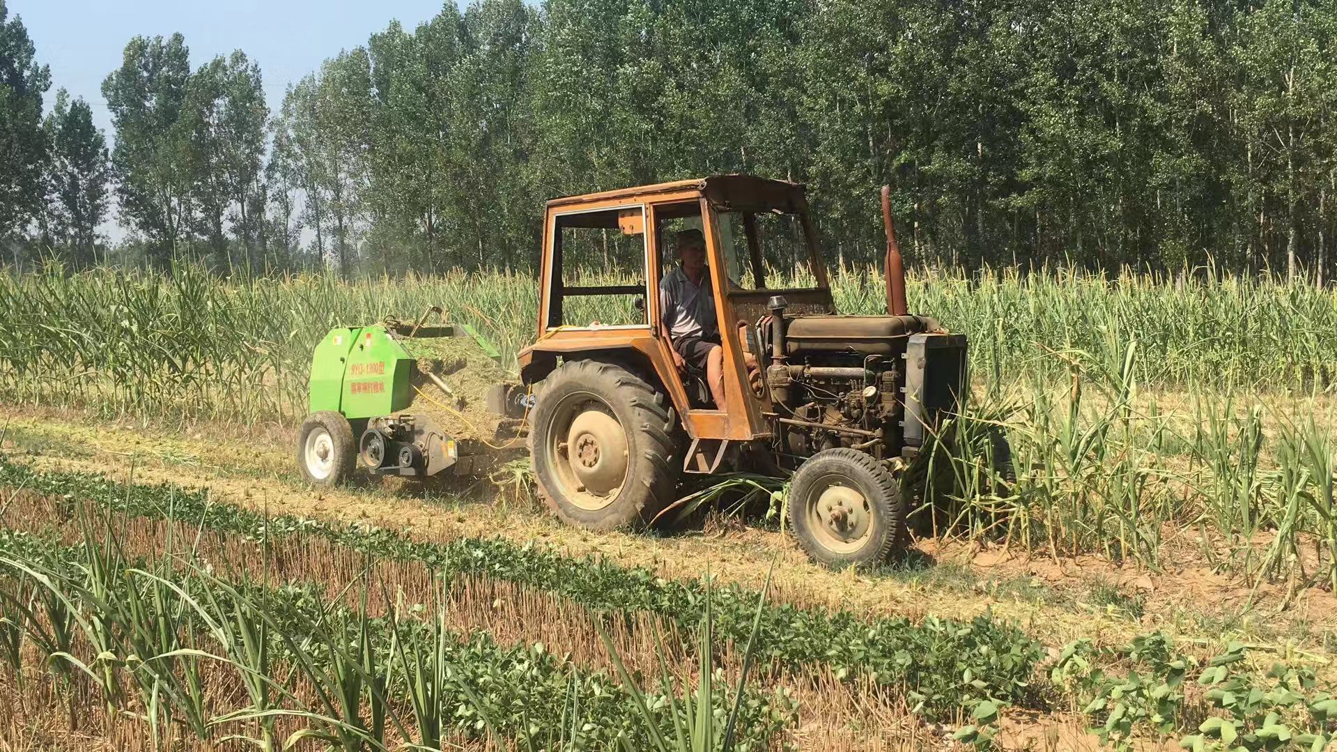 秸秆打包10元一亩,秸秆粉碎打包一捆多少斤