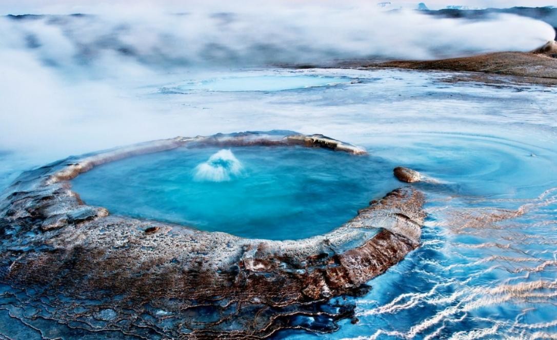 冰岛到底有多奇葩,冰岛为何只有37万人口