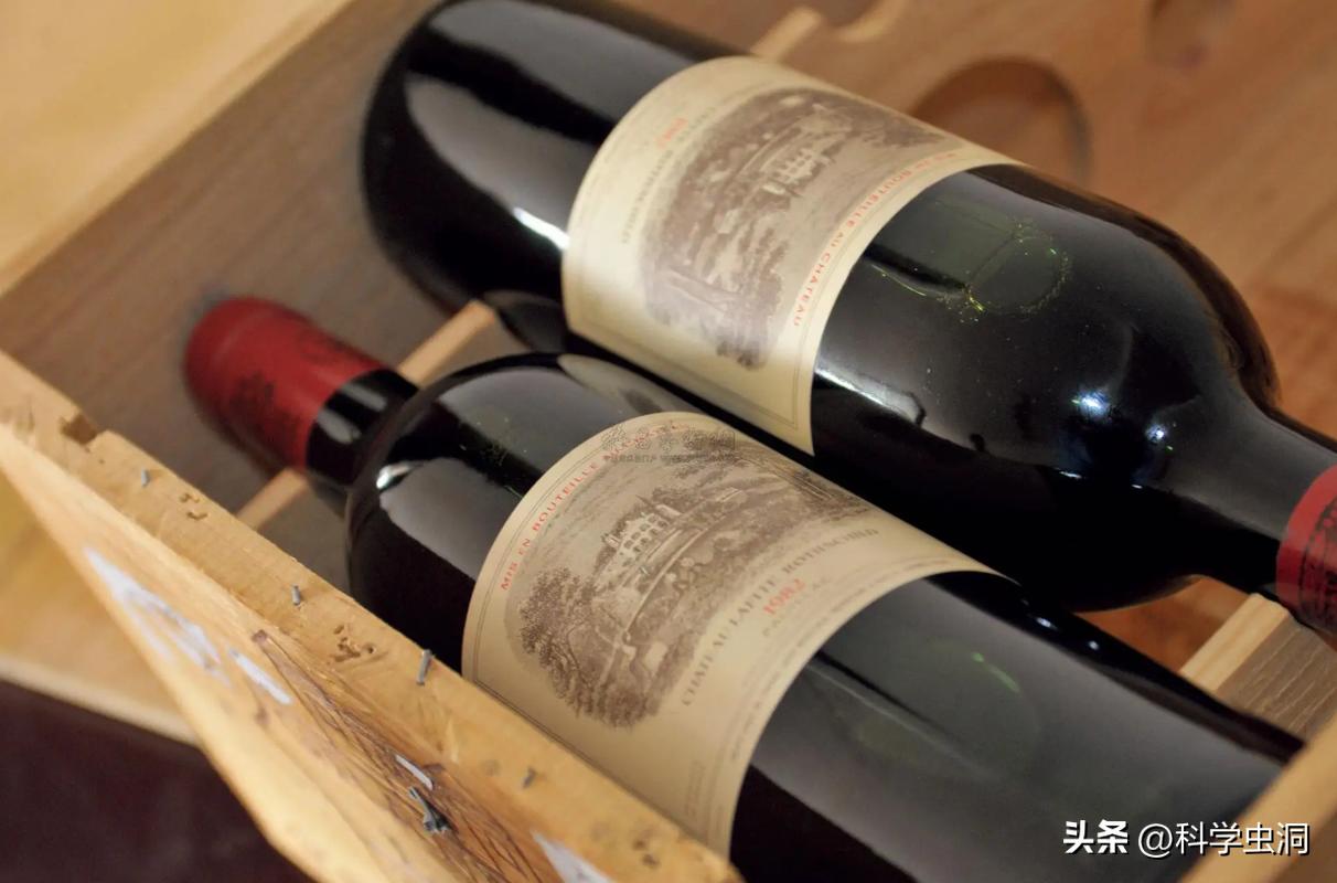 82年拉菲天价拍卖,82年的拉菲为什么这么值钱