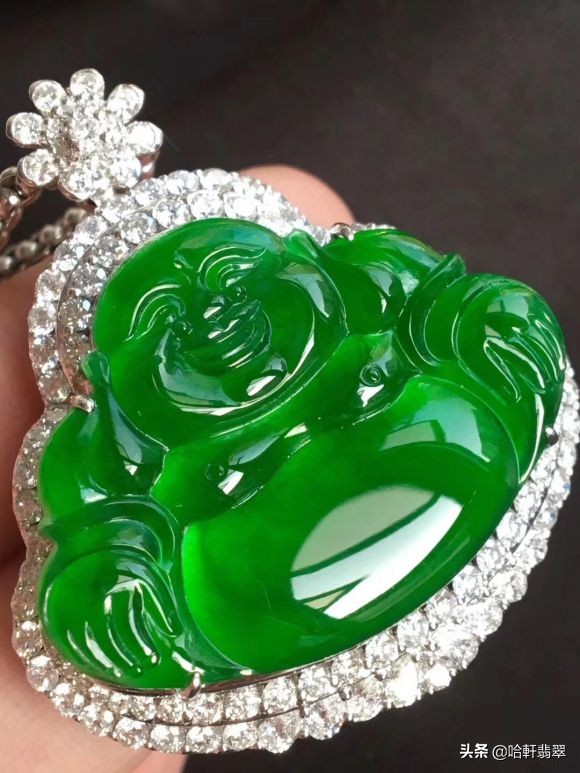 翡翠为什么都雕刻佛像,翡翠佛像的面部雕刻技巧