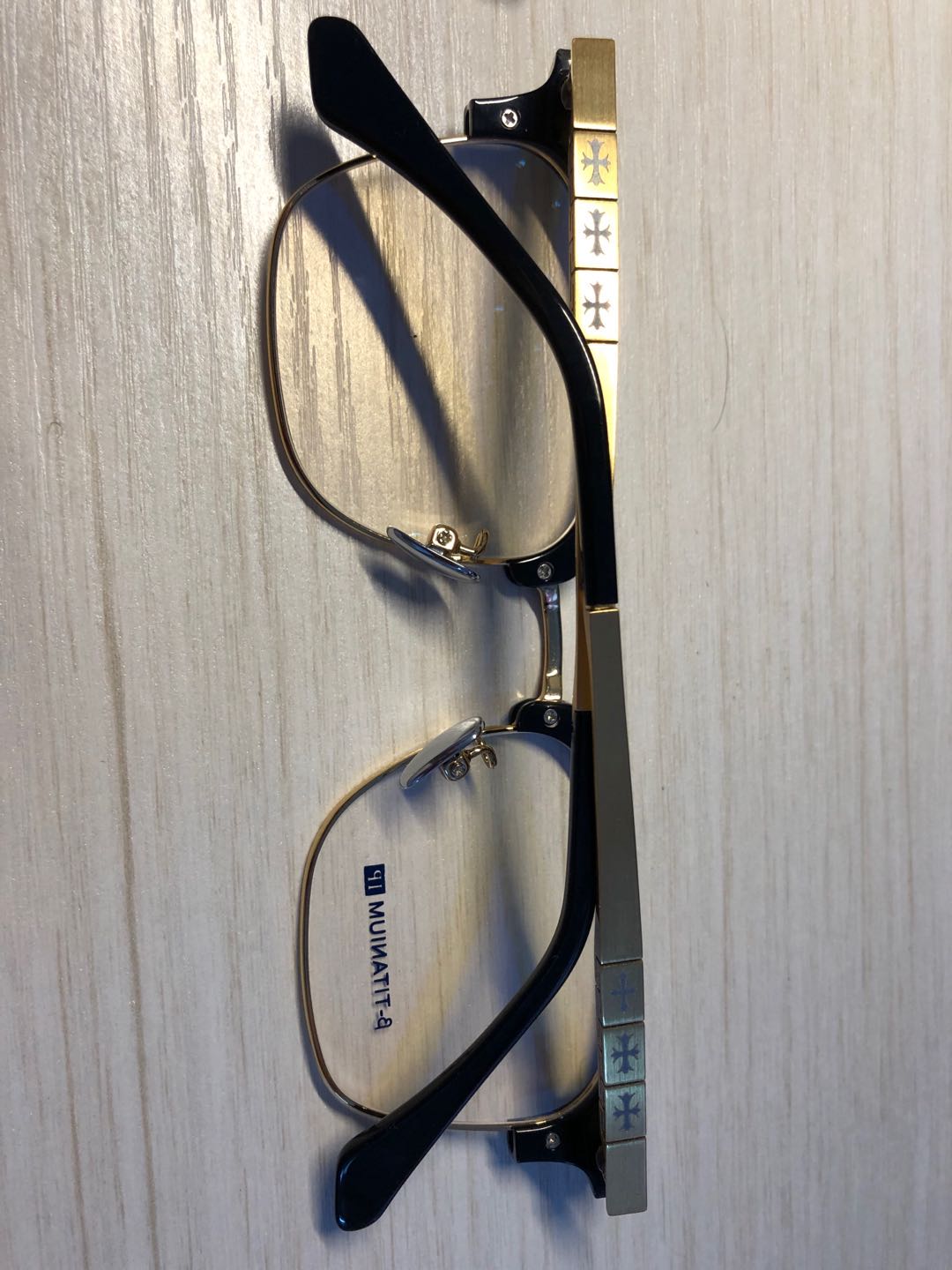 钛镜框必须要配超薄镜片,低度数怎么选择镜框镜片