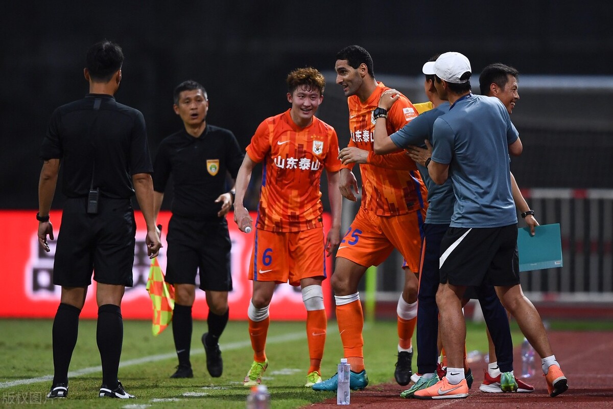 泰山队引进日本,泰山队内援引进情况