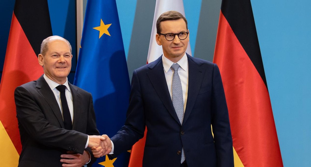 波兰为什么也宣布扩充军力,波兰最新战果