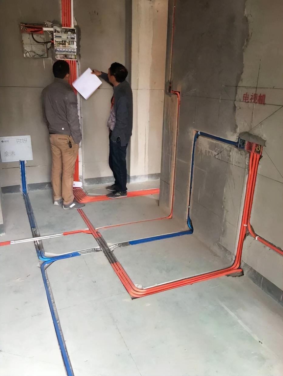 装修水电不要走顶,装修水电不开槽的弊端