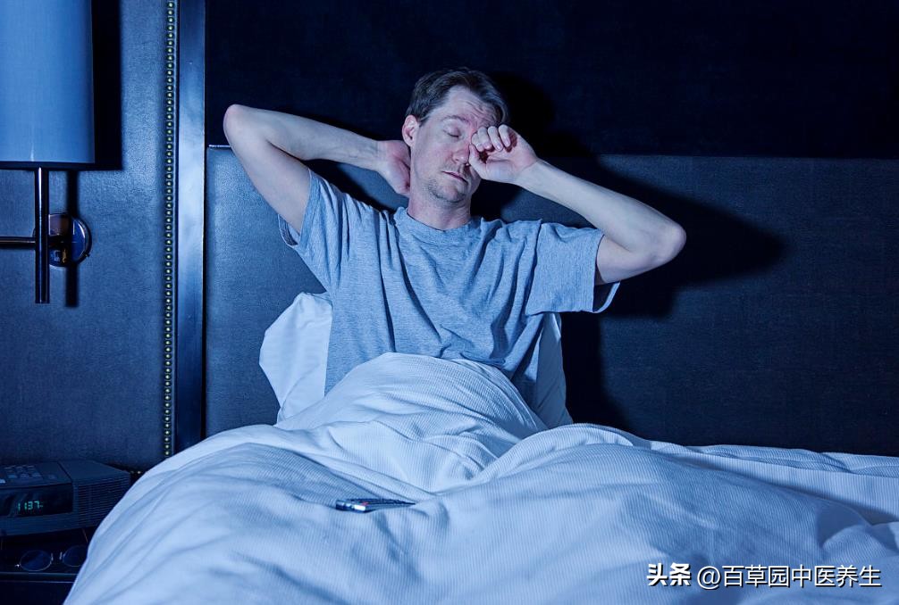 失眠睡不着有什么好的方法解决？百草园赵永烈主任分享解决方式