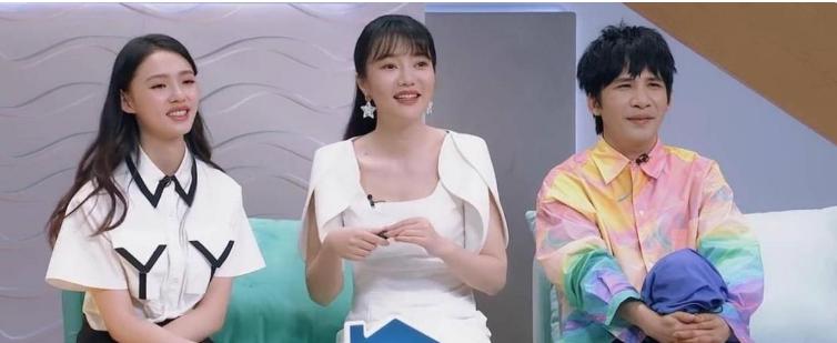 星爷独宠林允：模仿倪妮傍上冯绍峰，背刺周洁琼勇敢索吻王大陆