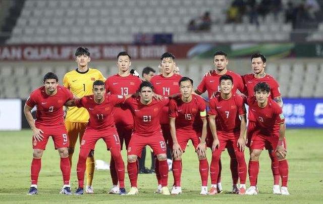 陈戌源决定动手了！晚上8点，足协降薪令已发布，国足这次麻烦了