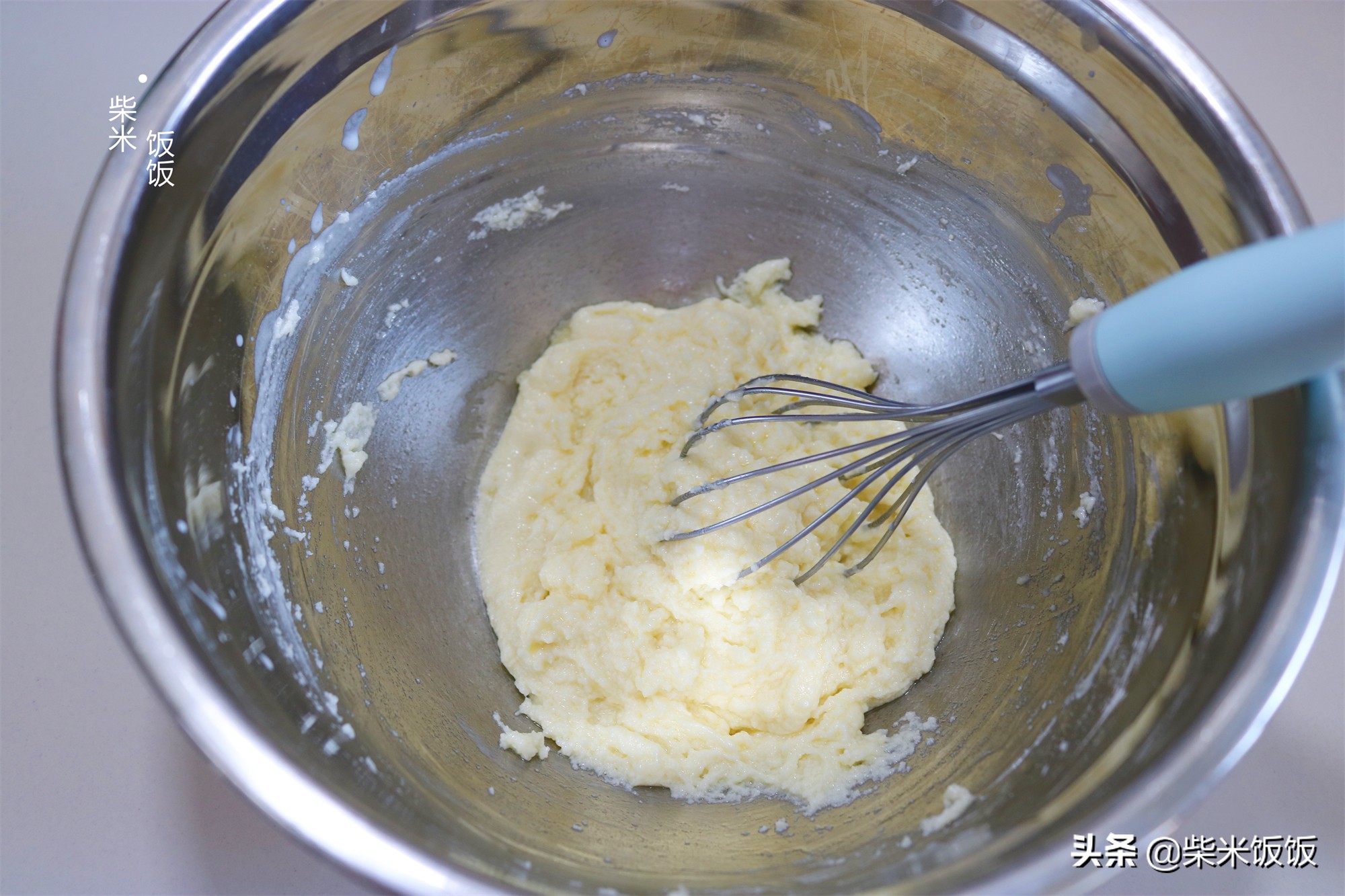 蛋糕蓬松不回缩的诀窍,烤箱做蛋糕防止蛋糕回缩的办法