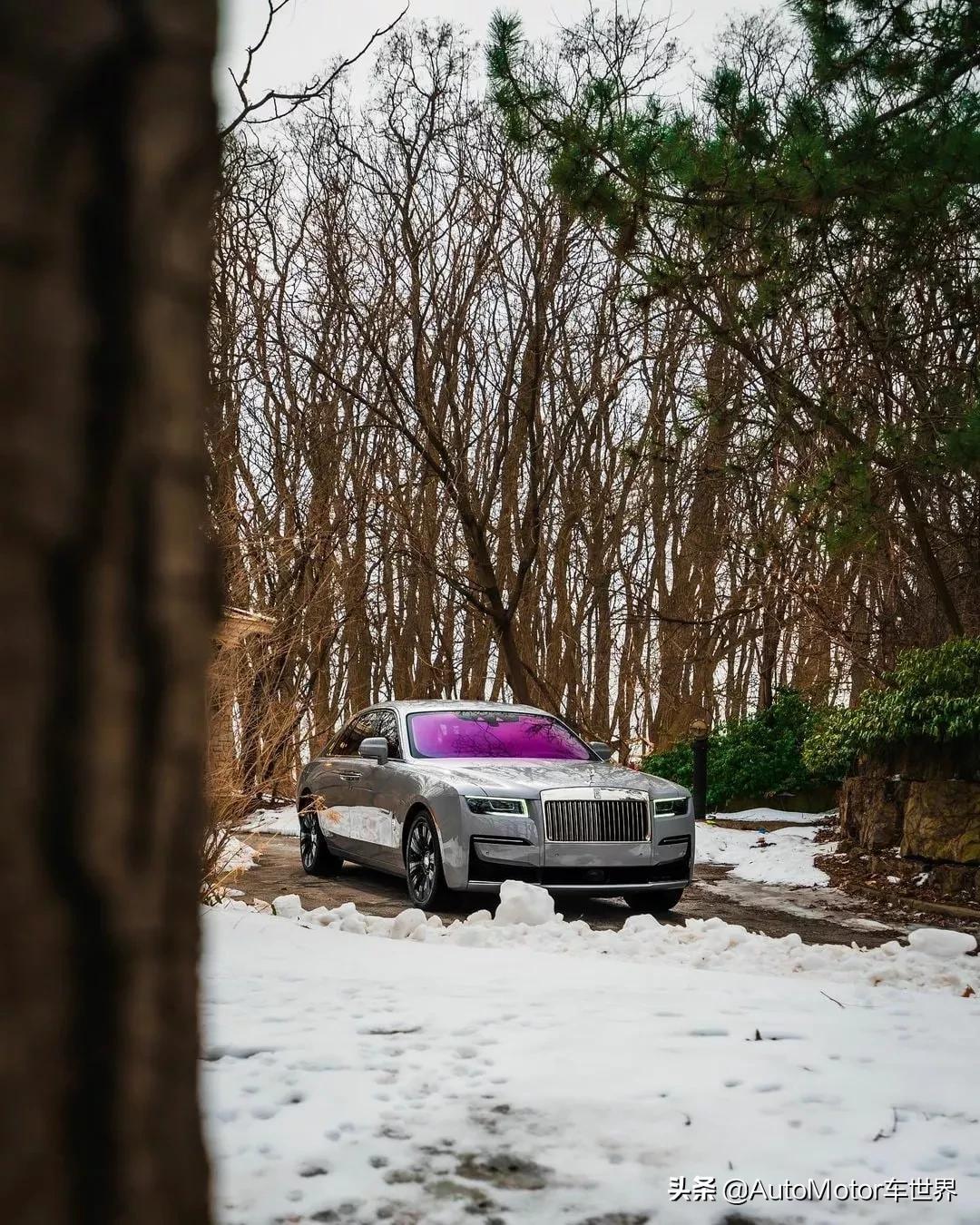 劳斯莱斯古思特内饰,劳斯莱斯古思特白色