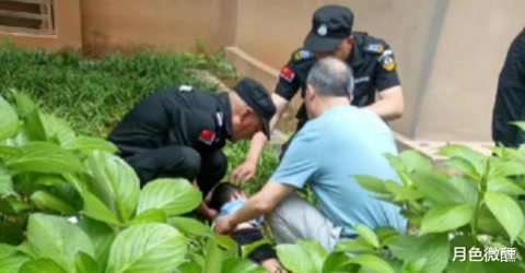 三岁小孩被从17楼推下后续,3岁小孩被男童推下楼梯后续
