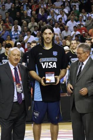 2003阿根廷男篮,2004年男篮阿根廷对美国