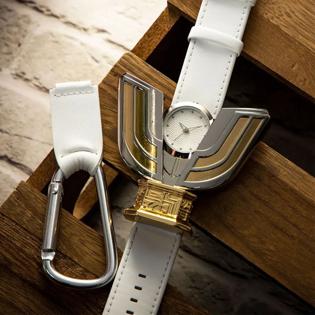 神光棒可以拿在手上的,神光棒在手上出现