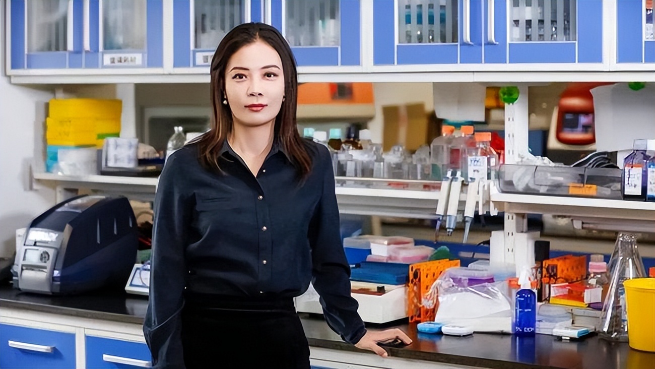 女科学家弃美回国造福亿万人,患癌女博士赴美治疗花光所有积蓄