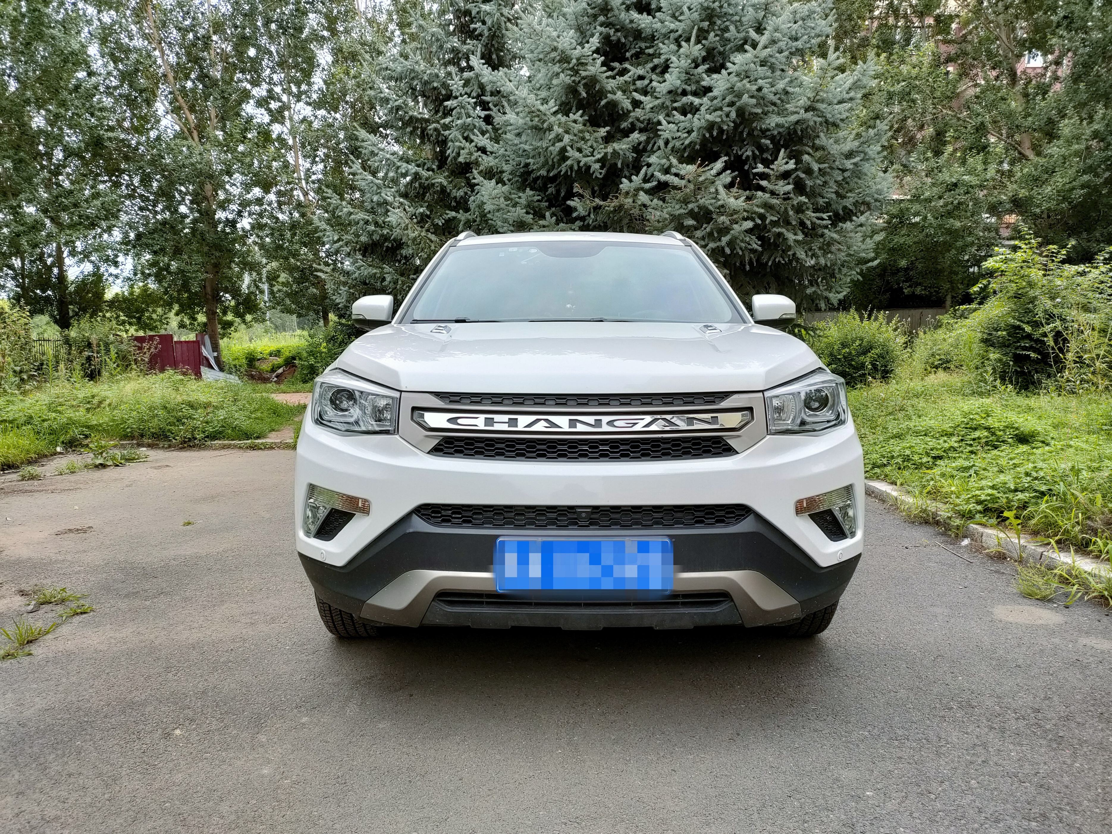 自制夏季玻璃水最佳配方不伤车,如何自制汽车玻璃水清洁效果好