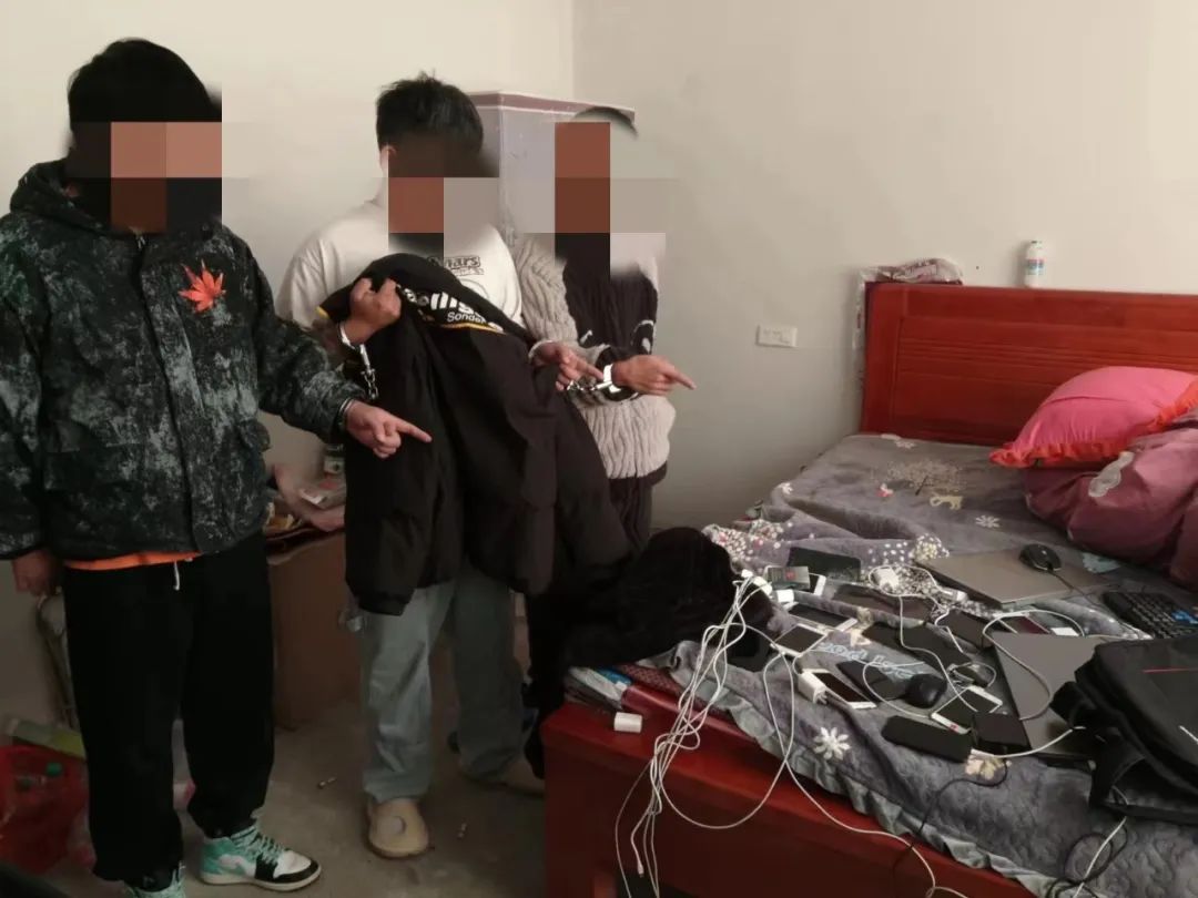 几十元购进微信、抖音账号，再翻十倍价格卖出！玉山公安捣毁一个涉诈犯罪窝点！