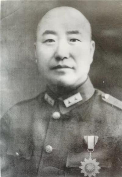 一悍将写信给毛主席:我在“那边”只是中将,有什么资格评上将?