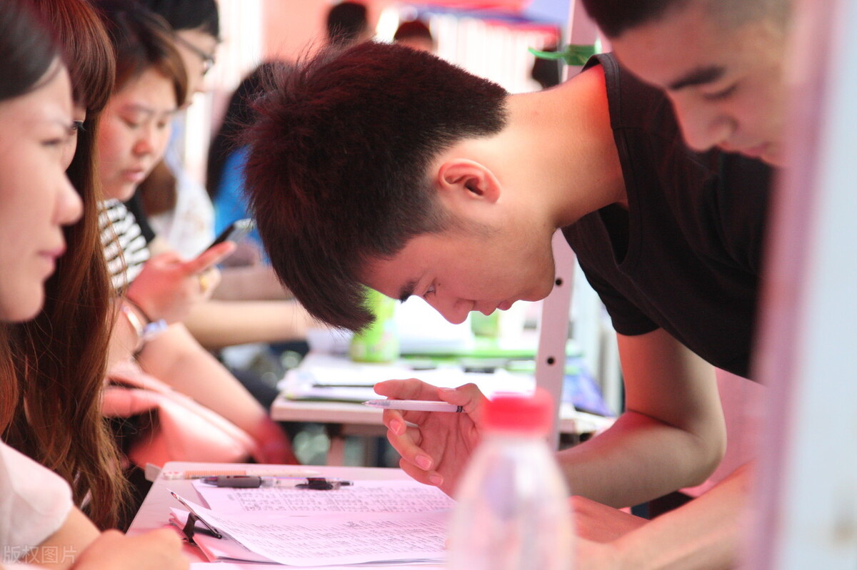 大专最吃香的专业2023,大专最吃香的专业护理