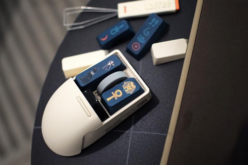 洛斐小翘鼠标开箱体验,洛斐小翘鼠标和g304对比