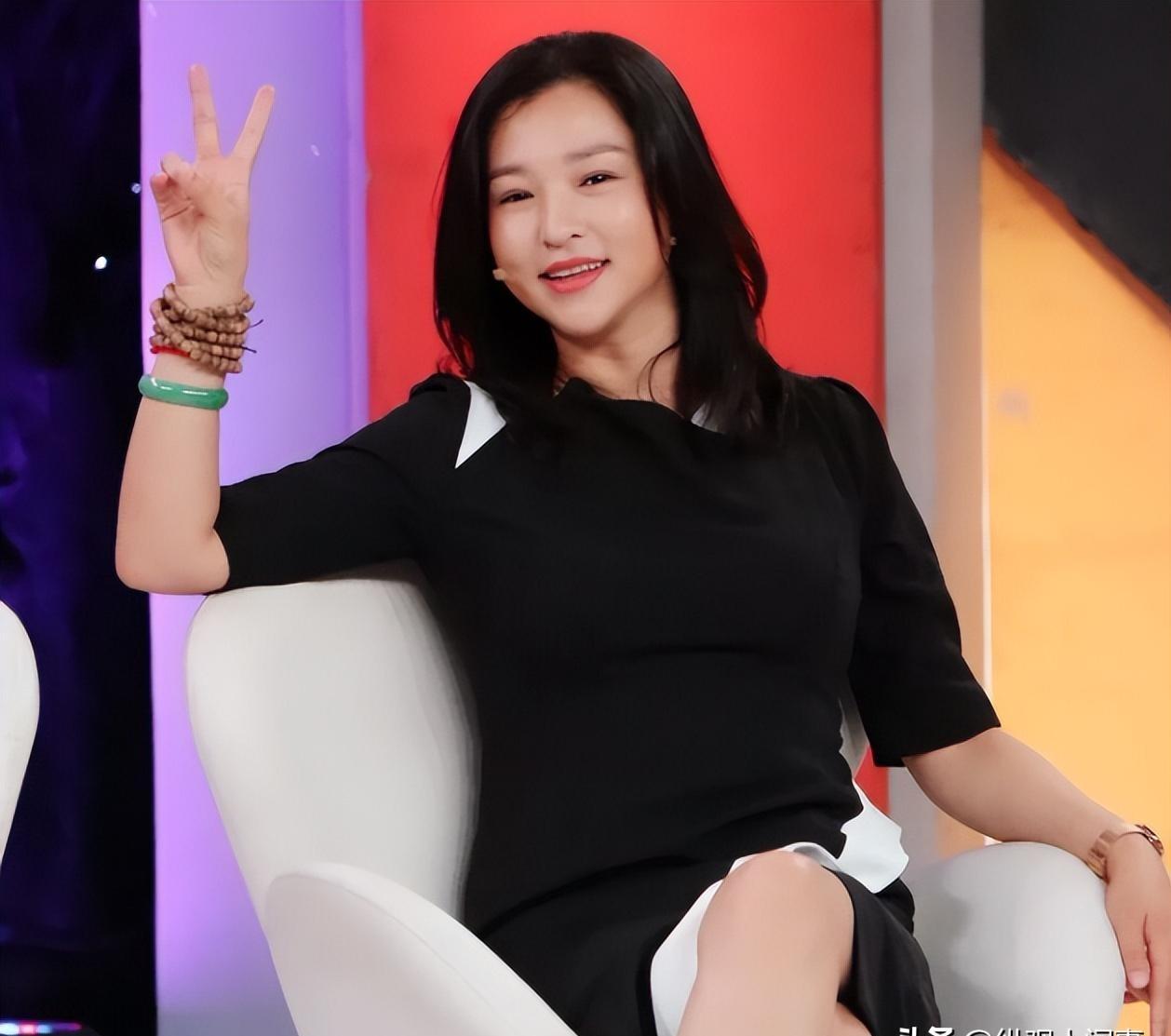 情满四合院娄晓娥是谁的前妻,情满四合院娄晓娥个人简历