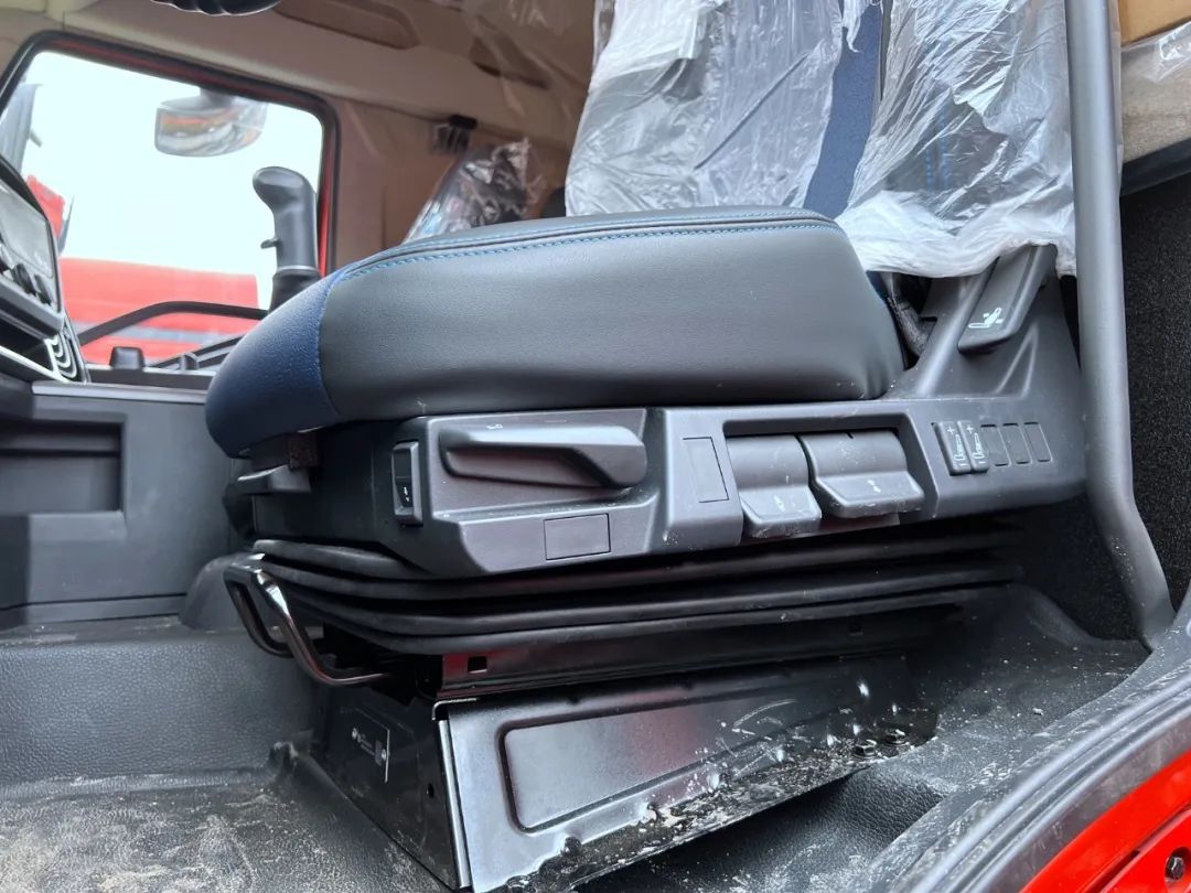 解放重卡j6最新车型前四后八,解放重卡j6v