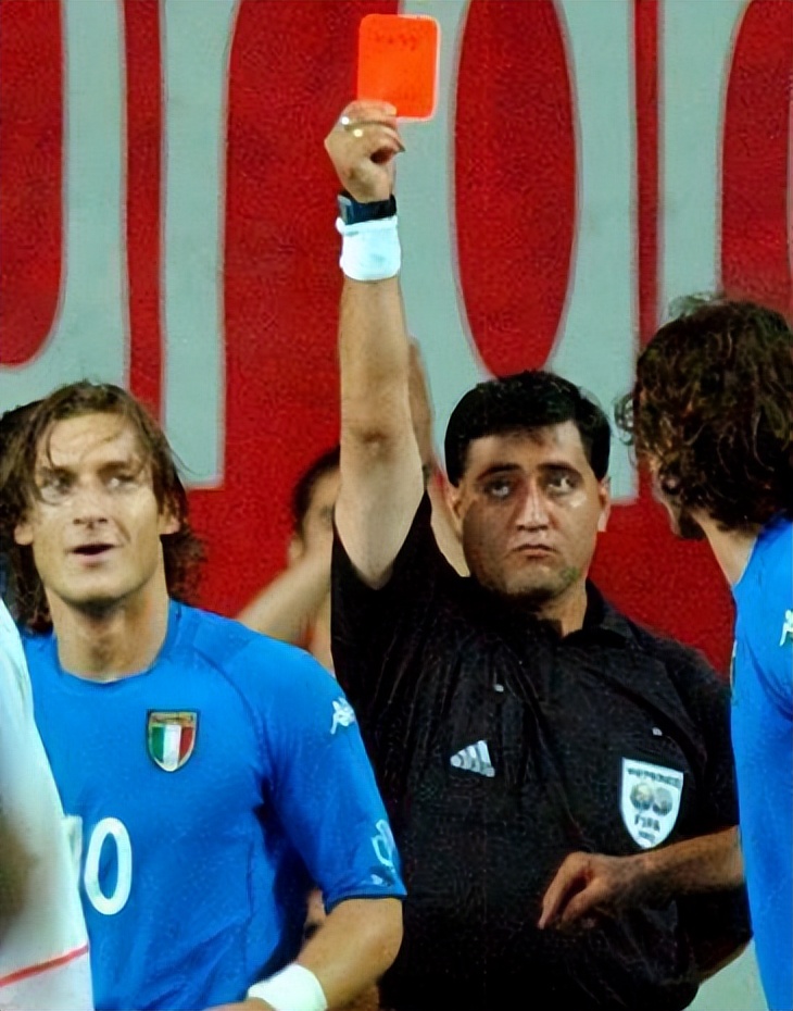 有冲动有冤屈更有英雄本色!回顾世界杯十大红牌瞬间