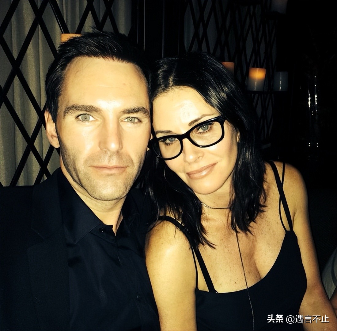 后悔整容，只恋爱不结婚，她才不是那个争强好胜的莫妮卡