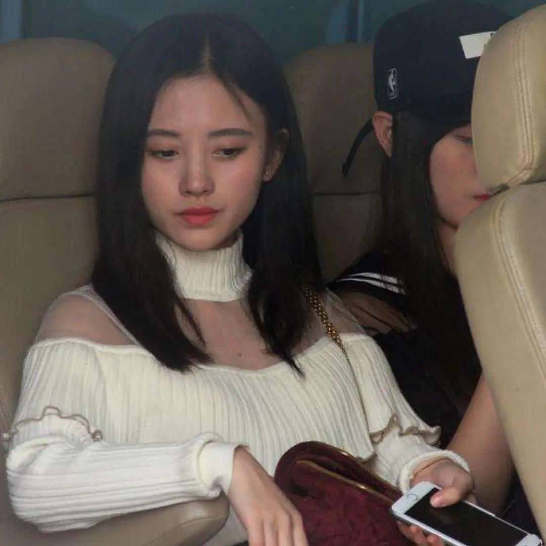 从“相貌平平”到千娇百媚，这7位女星的脸，前后差距让人破大防