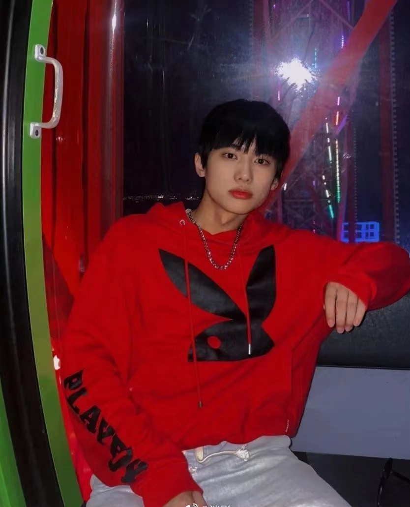 炎亚纶邱耀乐事件,炎亚纶和邱耀乐有什么关系