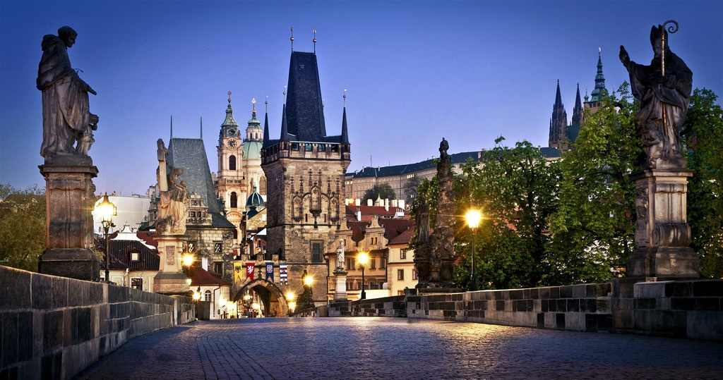 捷克曾有多辉煌？敢叫板希特勒，一枪没放惨遭瓦解