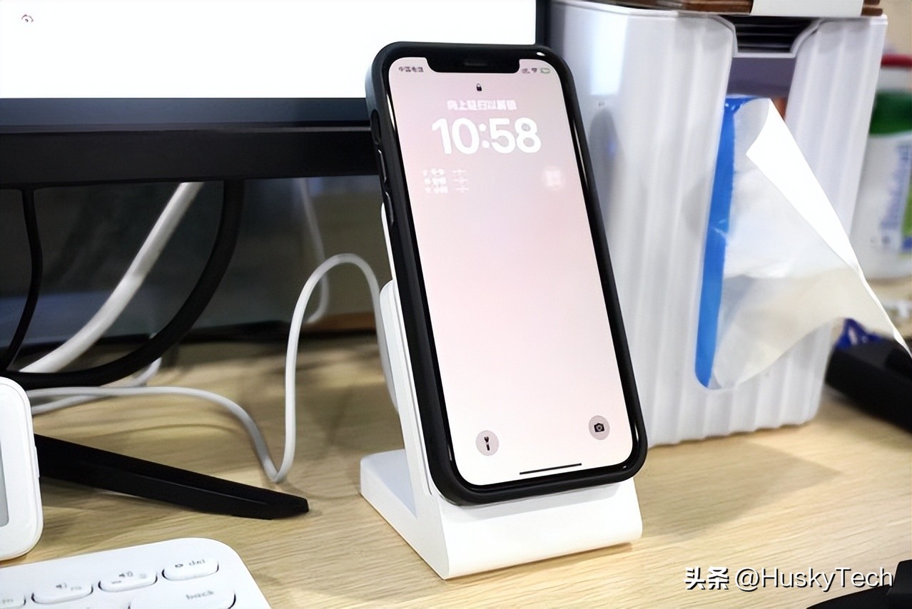 小米无线充磁吸充电宝测评,小米30瓦磁吸无线充开箱评测