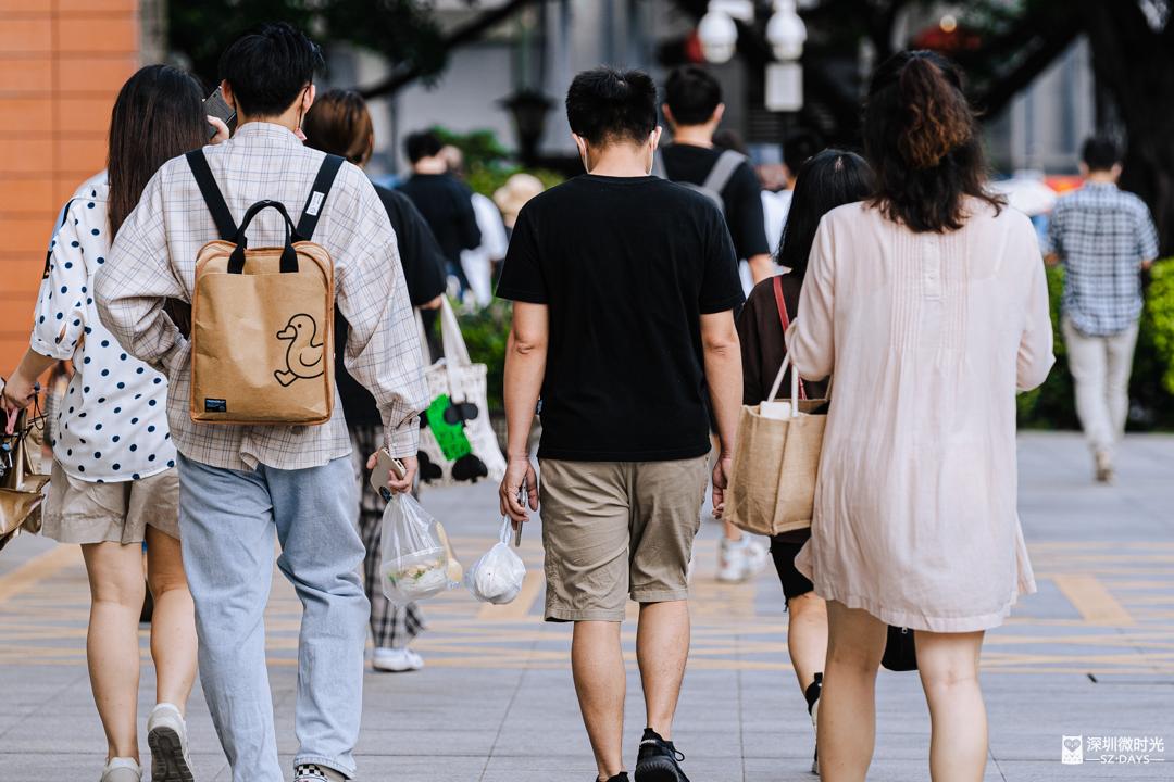 深圳人的早餐：拎袋跑路，全靠应付