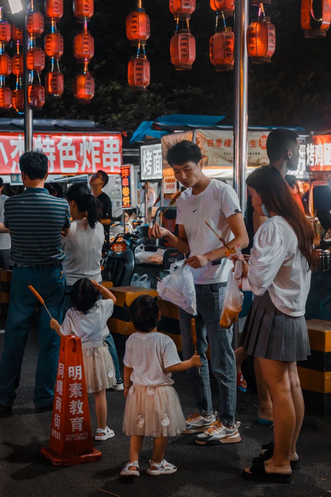 南京大学的后街,南京大学后街