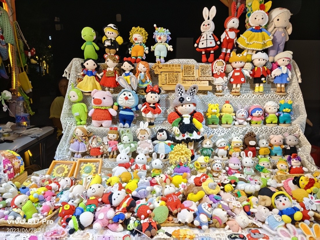 vivos17pro柔光灯试用,vivos17pro冰白玉光与夜