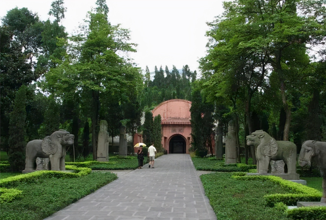 成都的十大名胜古迹简介,成都市区有哪些古迹