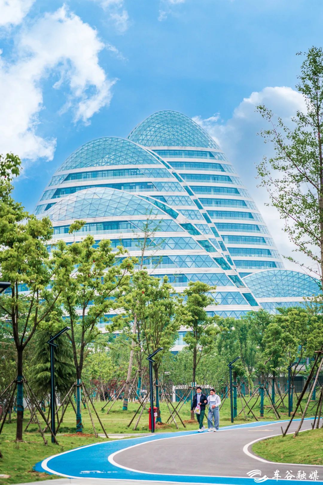 淘金山骑行绿道和东湖骑行绿道,周末绿道骑行一路都是美景