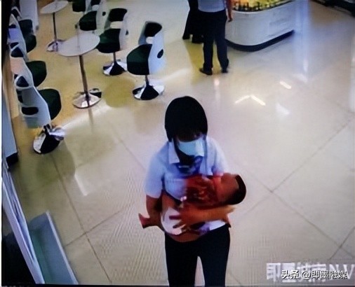 即墨农行环秀分理处：高效开户助企纾困解难暖心服务彰显暖域浓情