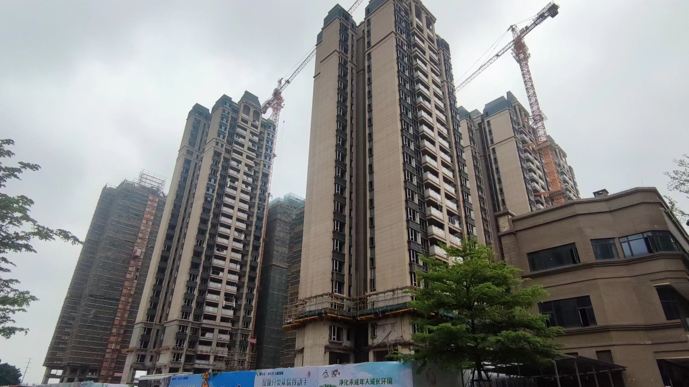 恒大郦湖城火爆现场,佛山恒大郦湖城施工进度