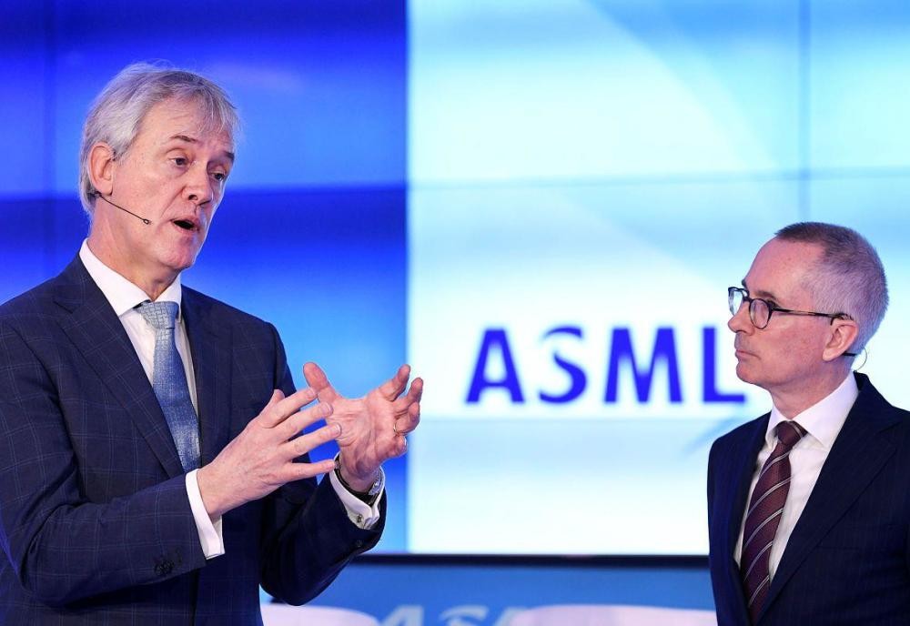 美国危机升级,美国这次危机能挺过去吗