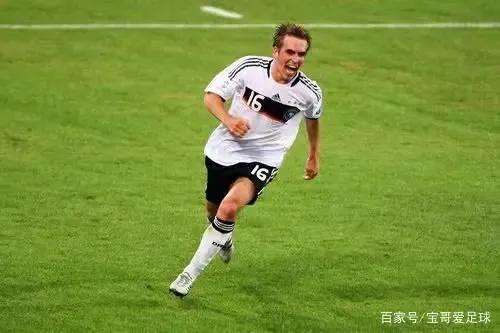 世界足坛顶级小个子中后卫,世界足坛十大后卫组合