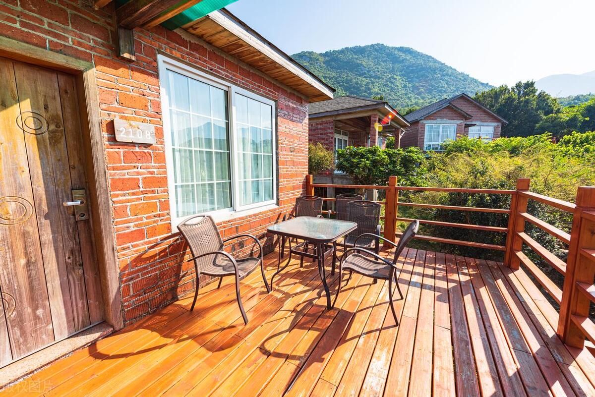 现在的一楼带花园房子怎么样,后悔没有买一楼带花园的房子