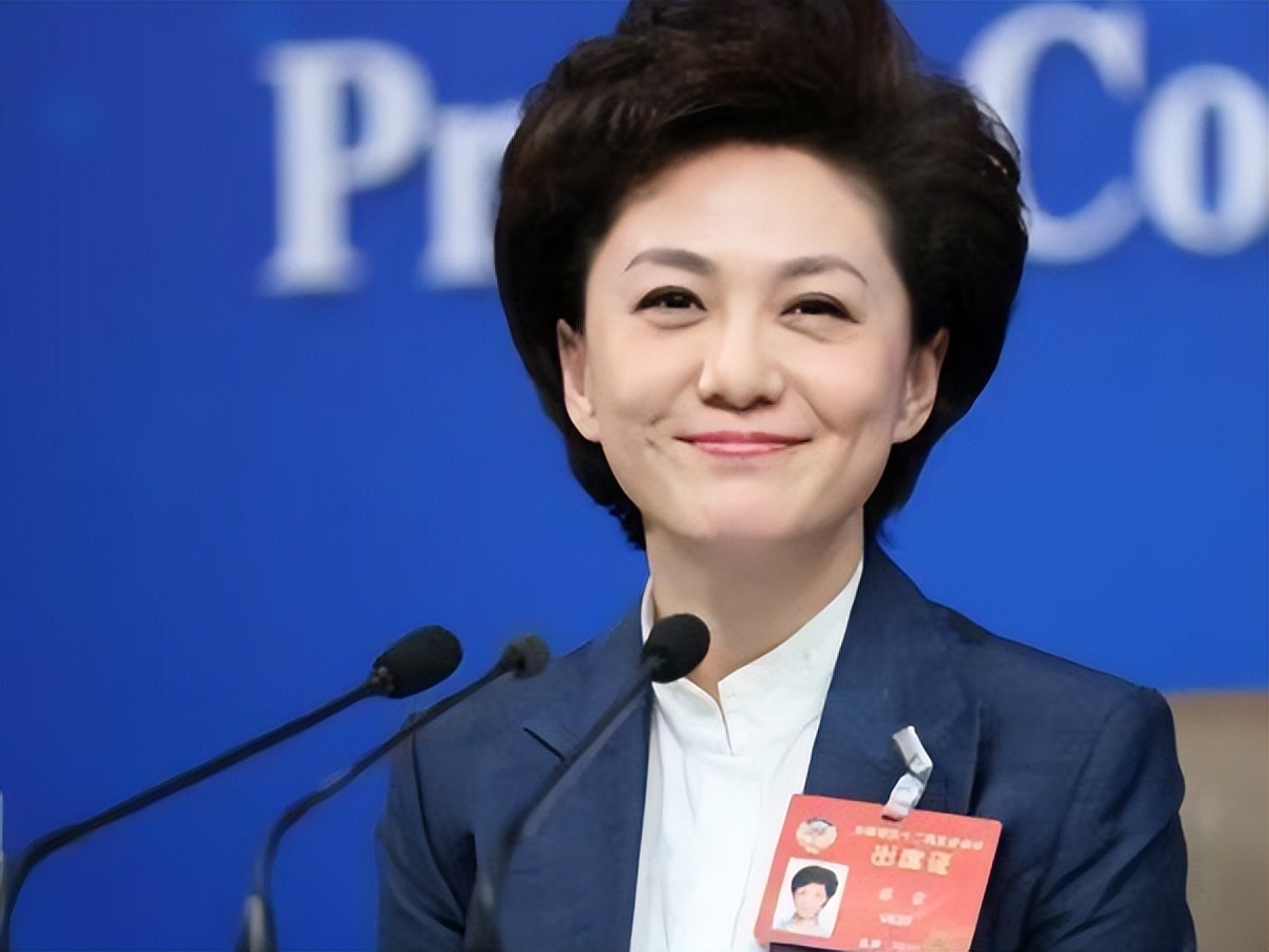 海霞为什么嫁给清华教授,清华北大48岁海霞全家照片