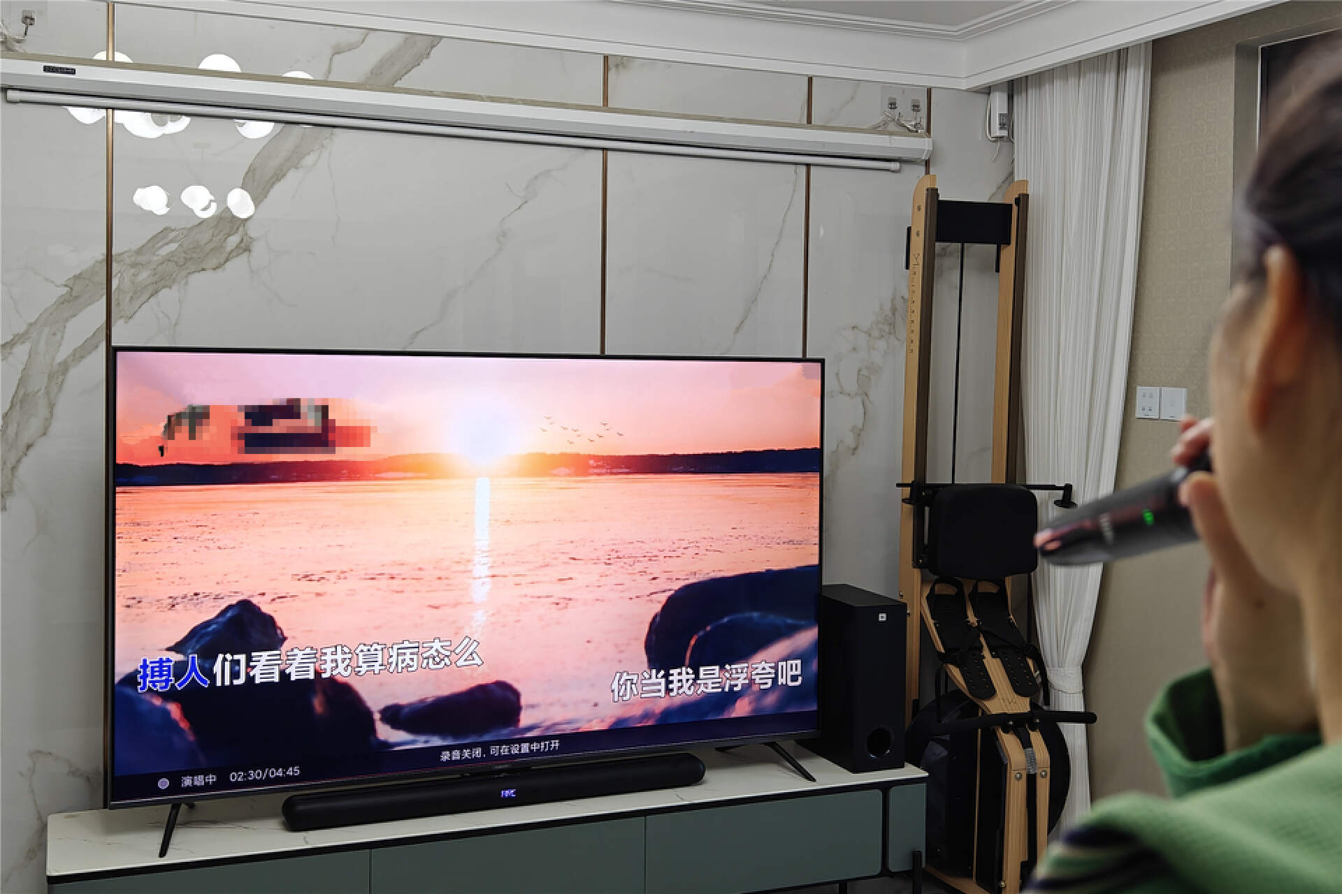 是影院也是KTV，客厅电视不再是摆设，JBLKTV350入手简评