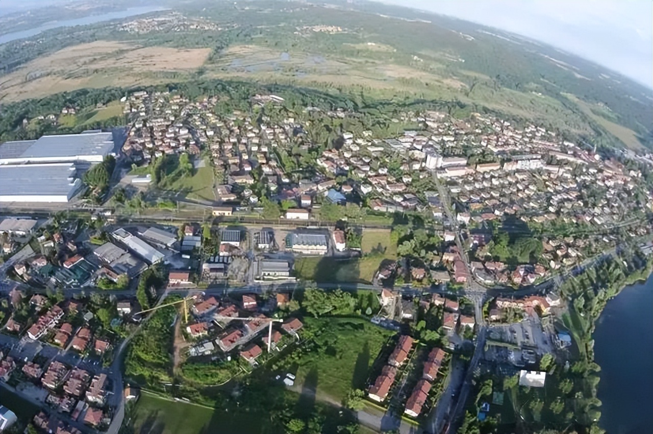 征收程序违法可以起诉吗,发现违规违法举报法律怎么规定的